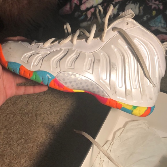 Fruity pebble Nike phome posits - Picture 2 of 4